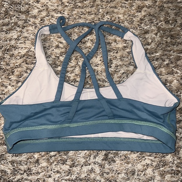 Musclenation sports bras and shorts combo - Picture 6 of 6